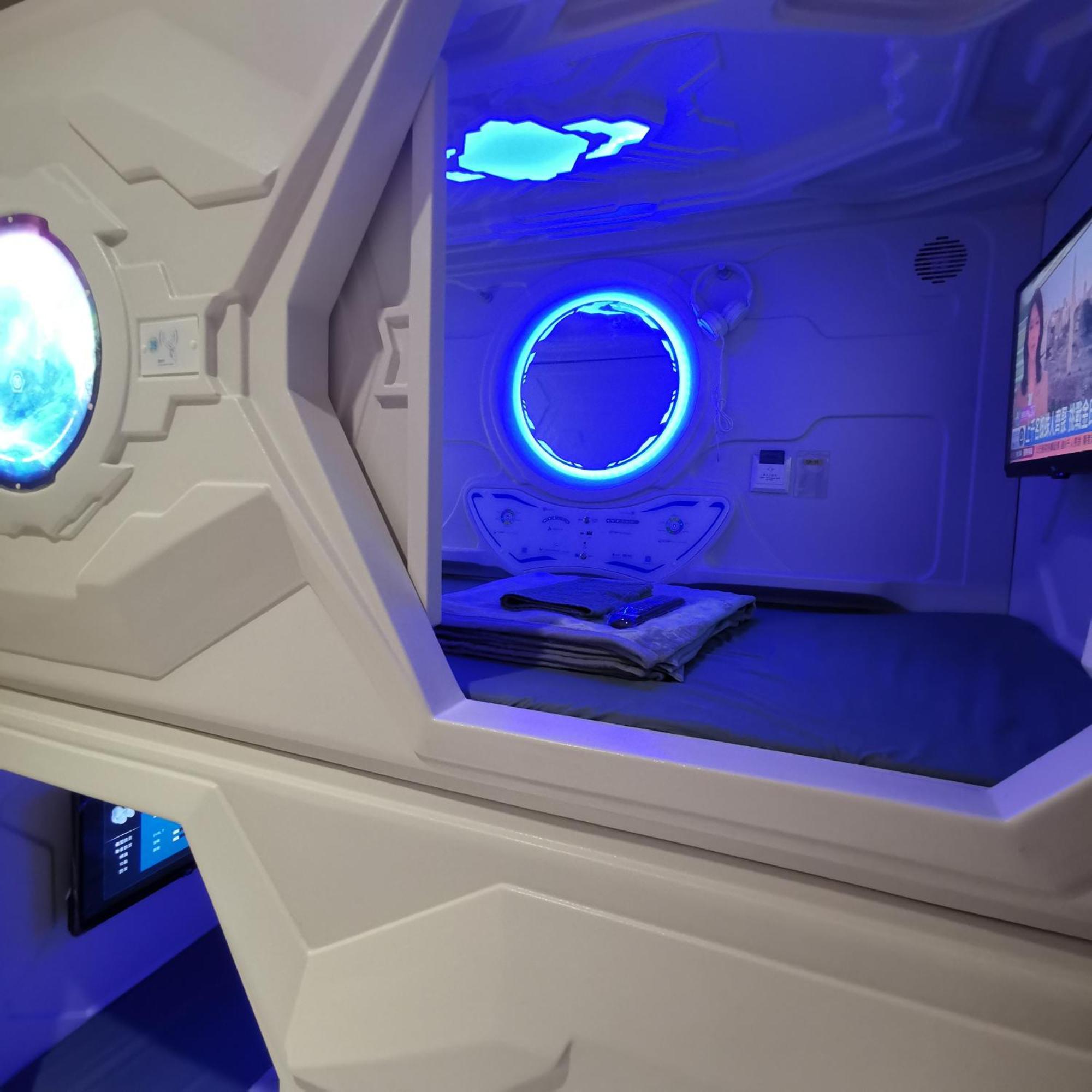 橙舍太空艙 Tw Capsule Hostel Tajpej Buitenkant foto